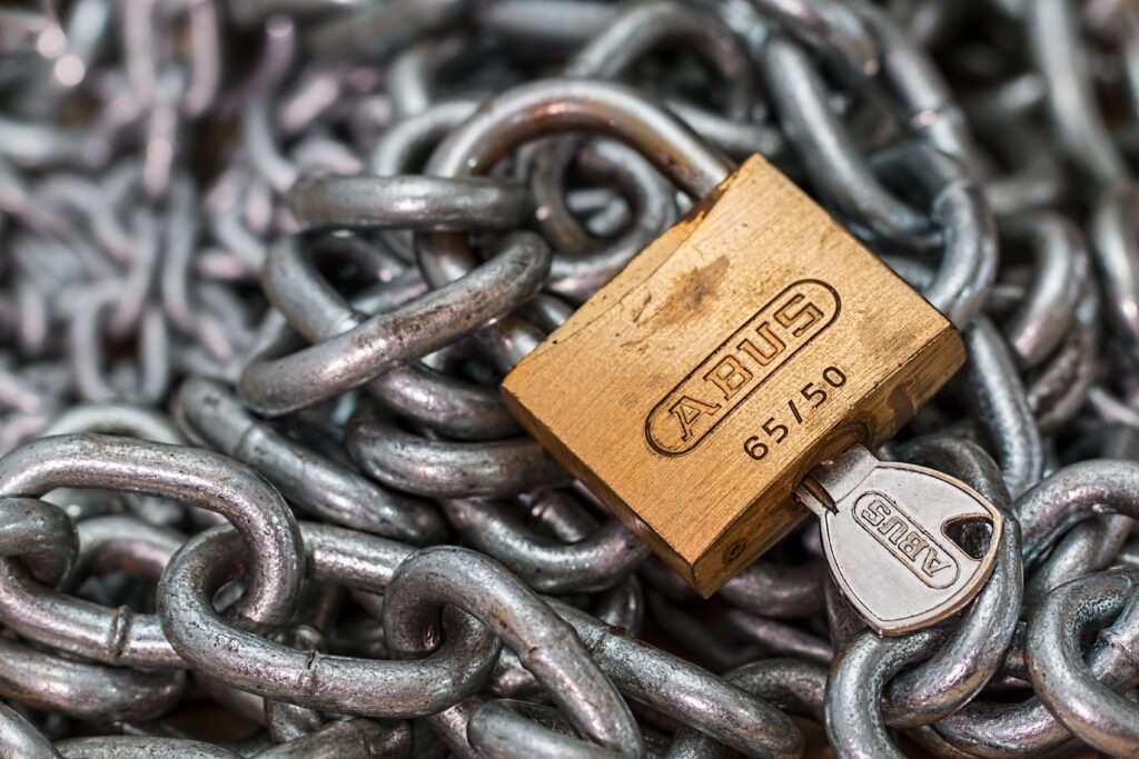 Side-by-side comparison of in-house cloud security team versus managed security service for small and medium businesses